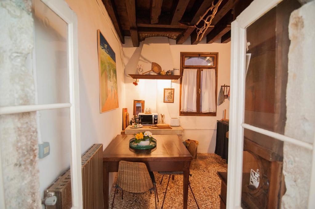 Appartamento Casa 300 ヴェネツィア エクステリア 写真
